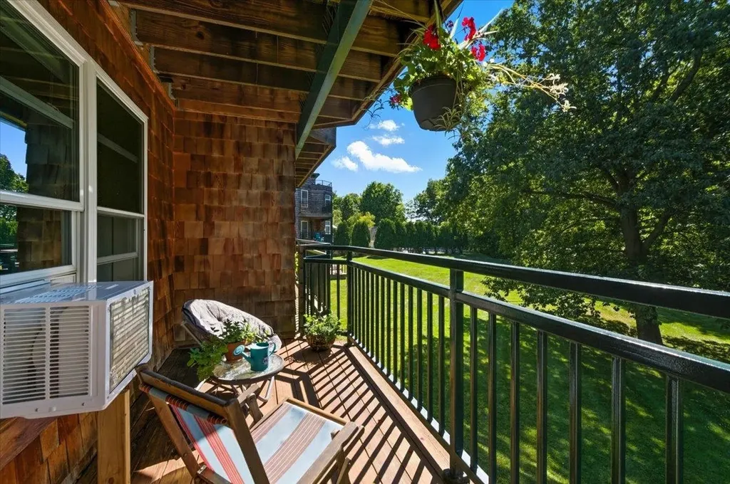 45 Claire Pointe Road Burlington VT 05408