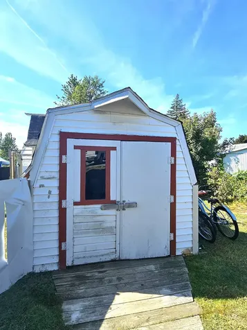 39 Old Ashby Road Greenville NH 03048