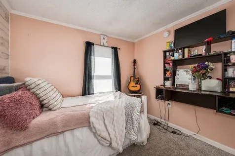 63 Royal Crest Park Rochester NH 03867