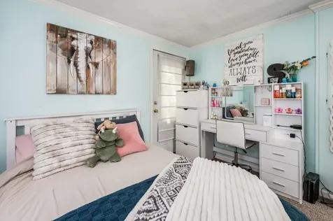 63 Royal Crest Park Rochester NH 03867