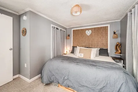 63 Royal Crest Park Rochester NH 03867