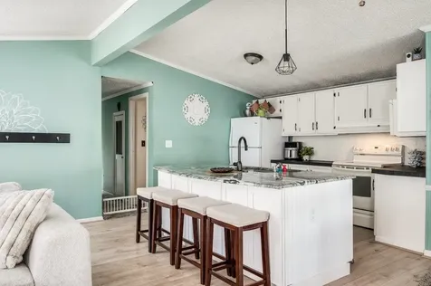 63 Royal Crest Park Rochester NH 03867