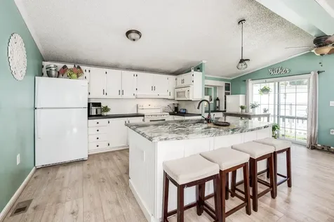 63 Royal Crest Park Rochester NH 03867