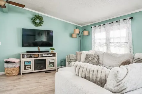 63 Royal Crest Park Rochester NH 03867