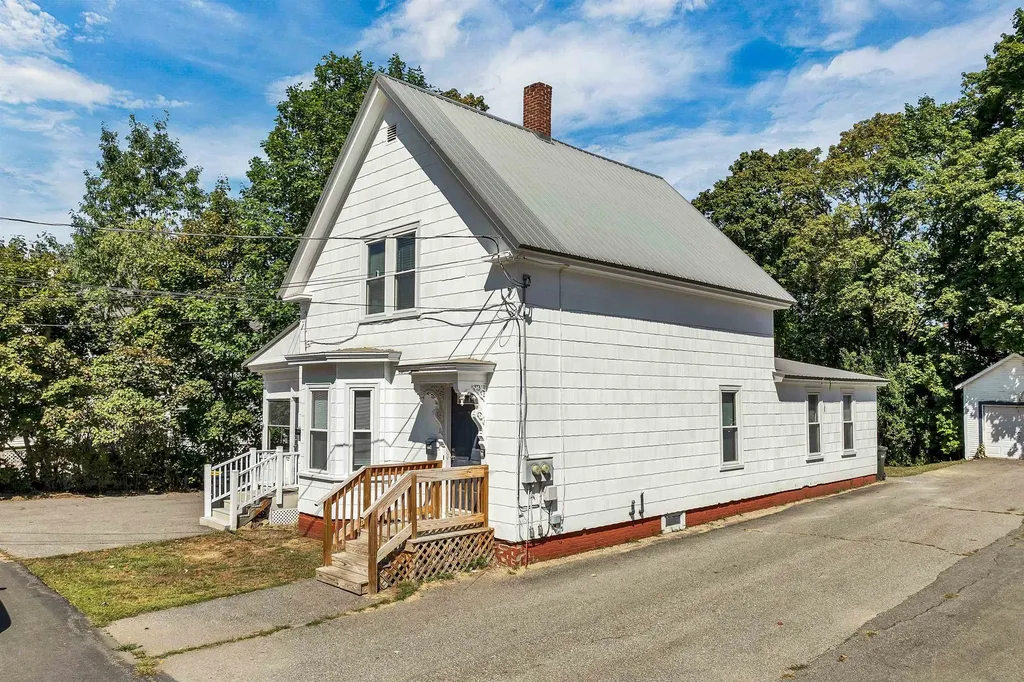 32 Summer Street Laconia NH 03246