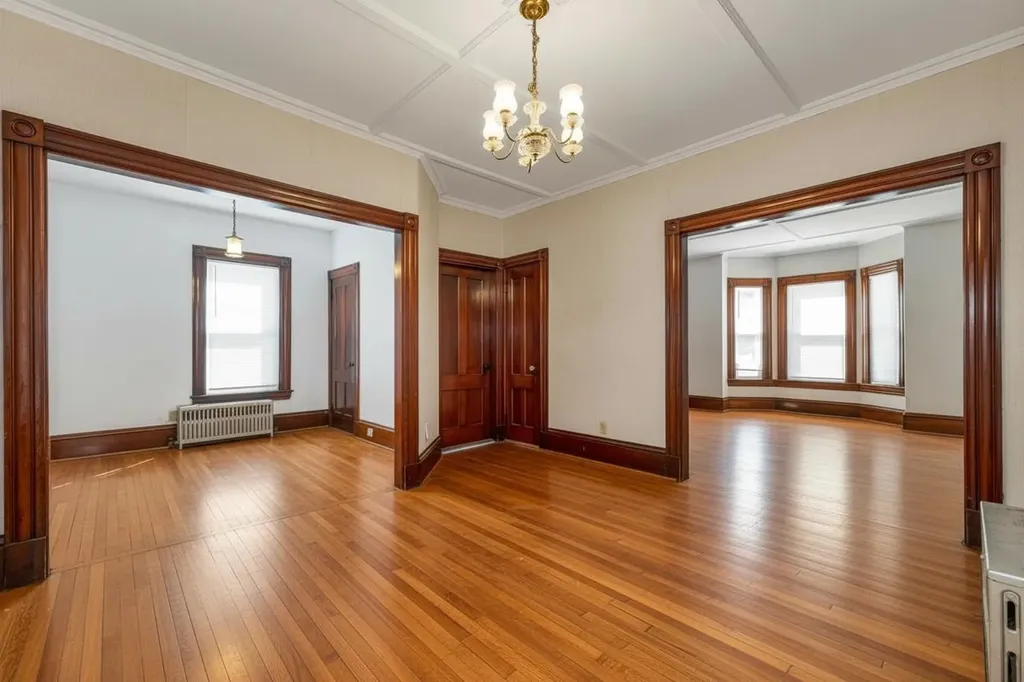 32 Summer Street Laconia NH 03246