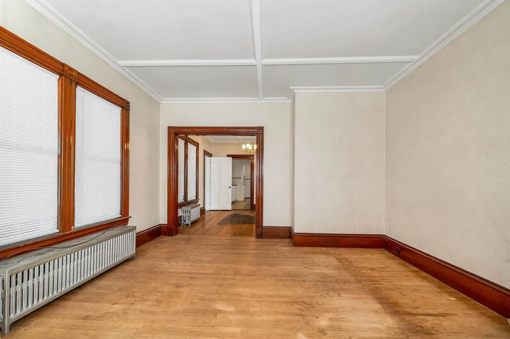 32 Summer Street Laconia NH 03246