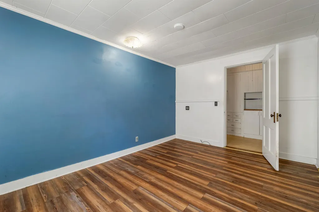 32 Summer Street Laconia NH 03246