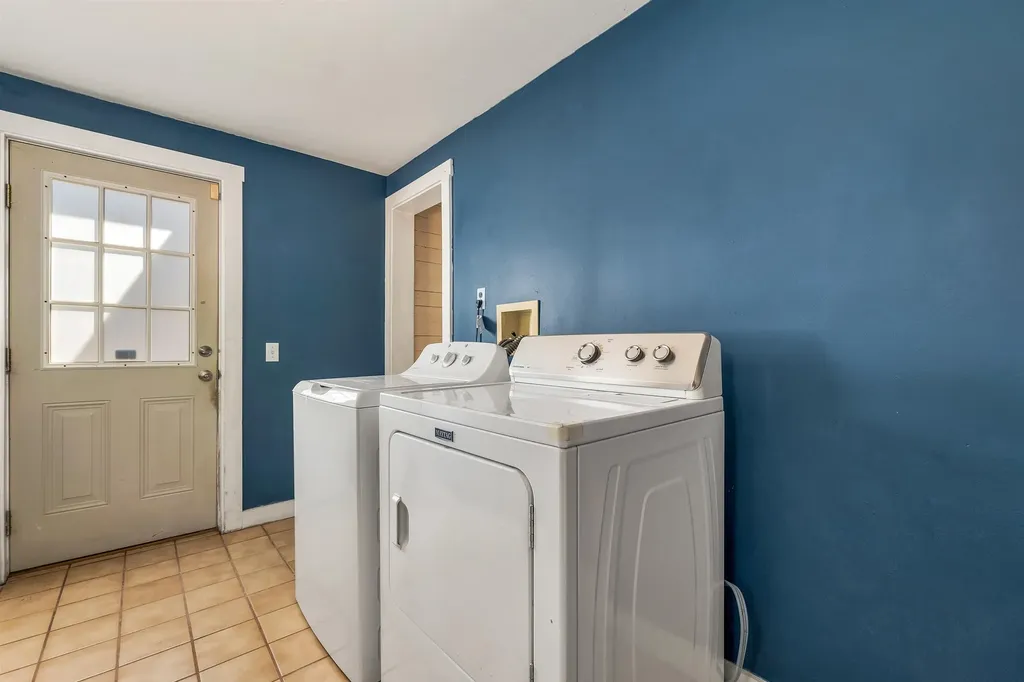 32 Summer Street Laconia NH 03246