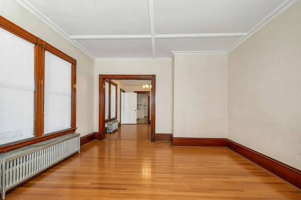 32 Summer Street Laconia NH 03246