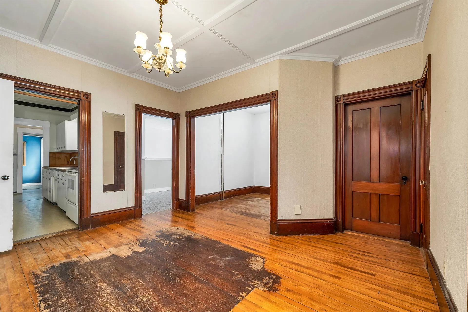 32 Summer Street Laconia NH 03246