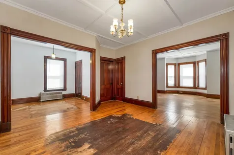 32 Summer Street Laconia NH 03246