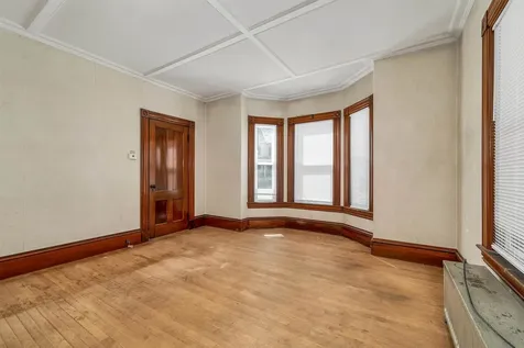 32 Summer Street Laconia NH 03246