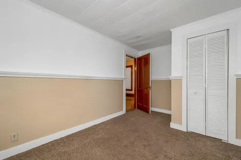 32 Summer Street Laconia NH 03246