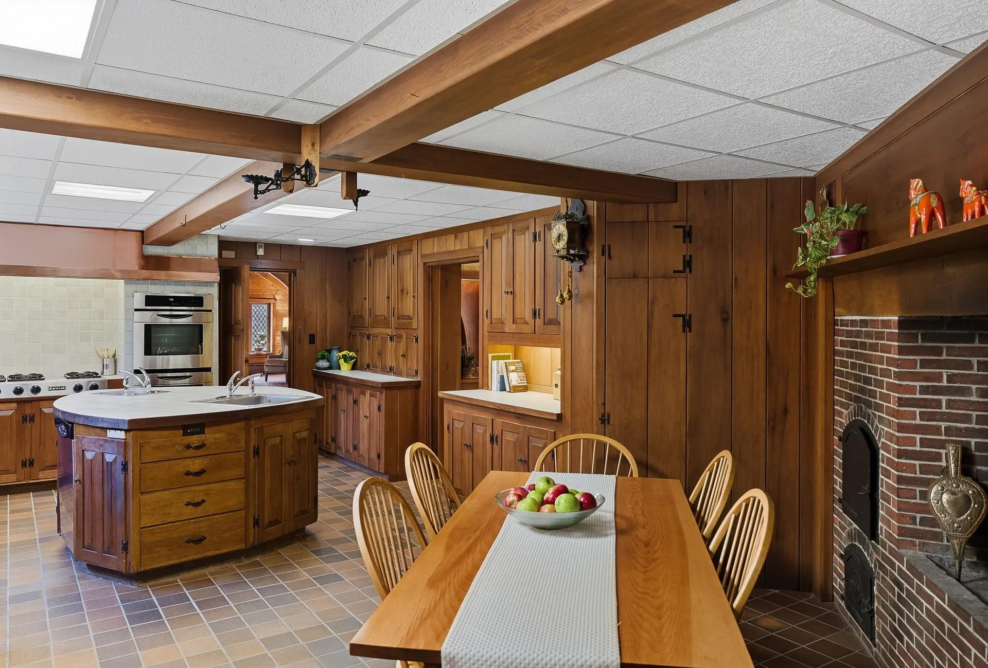 143 Worcester Road Hollis NH 03049
