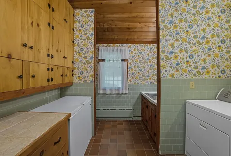 143 Worcester Road Hollis NH 03049