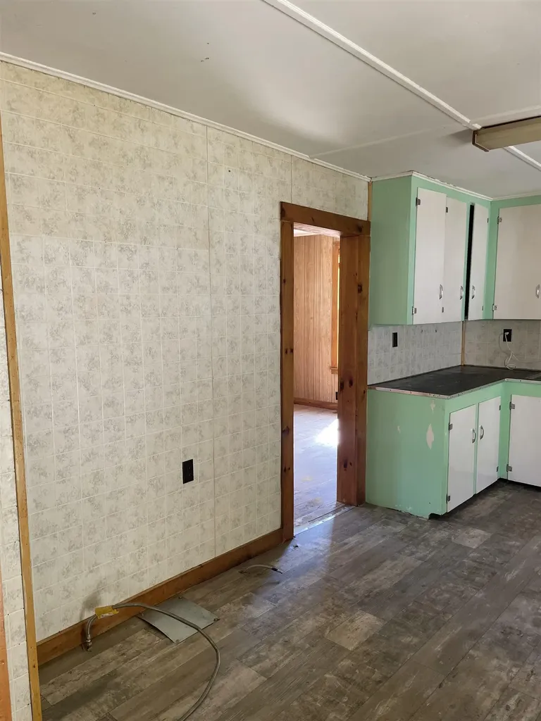 14 River Road Brentwood NH 03885