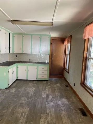 14 River Road Brentwood NH 03885