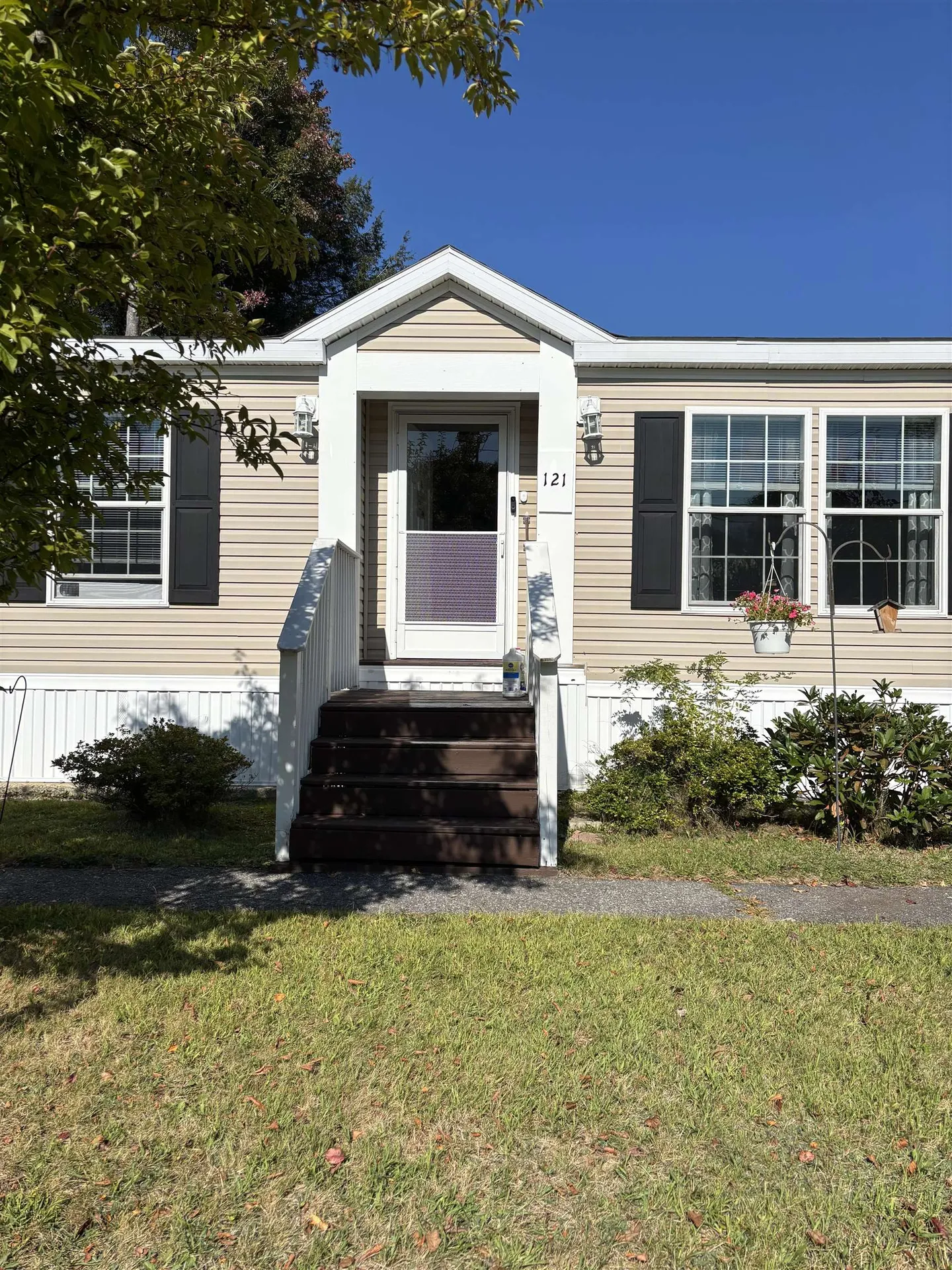 121 Pondview Road Swanzey NH 03446