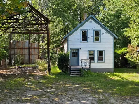 25 Huckins Street Ossipee NH 03814