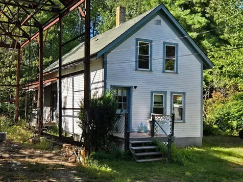 25 Huckins Street Ossipee NH 03814