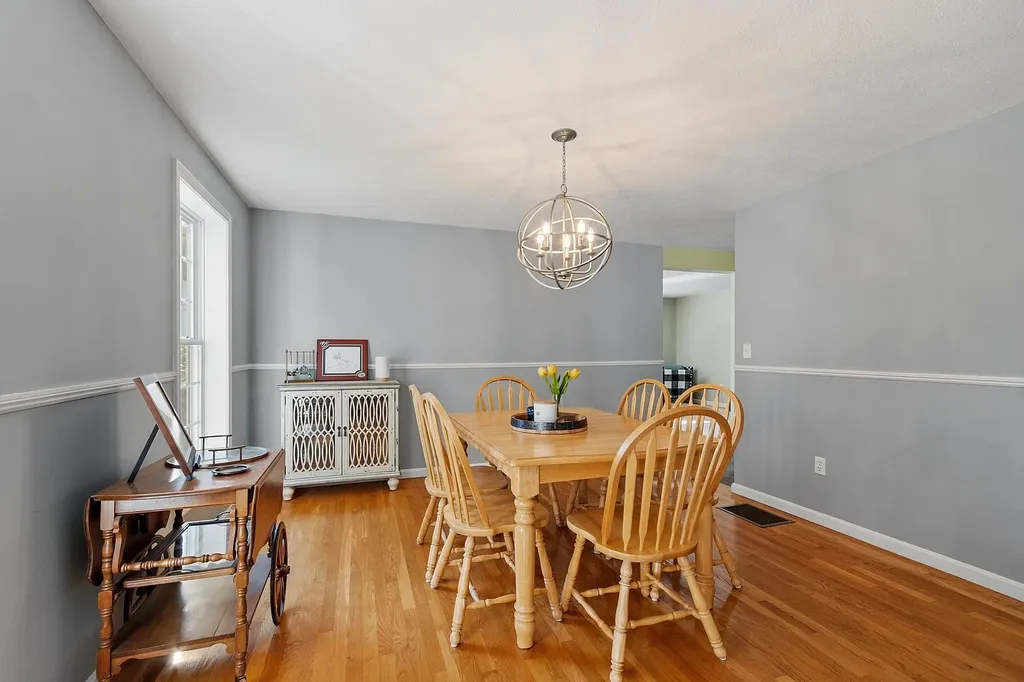 162 Tiffany Lane Manchester NH 03104