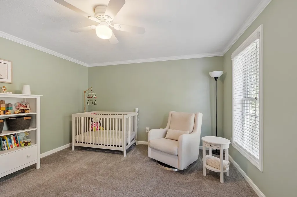 162 Tiffany Lane Manchester NH 03104