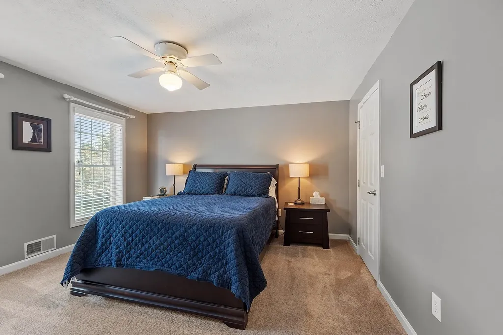 162 Tiffany Lane Manchester NH 03104