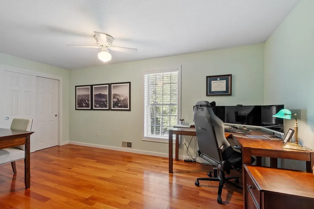 162 Tiffany Lane Manchester NH 03104