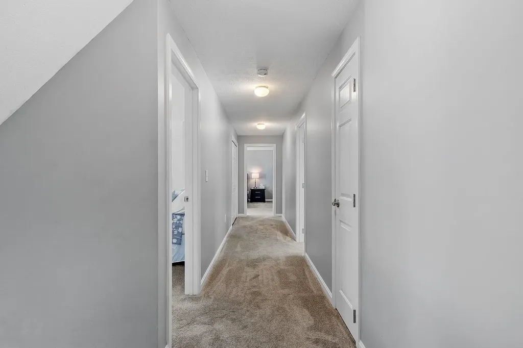 162 Tiffany Lane Manchester NH 03104