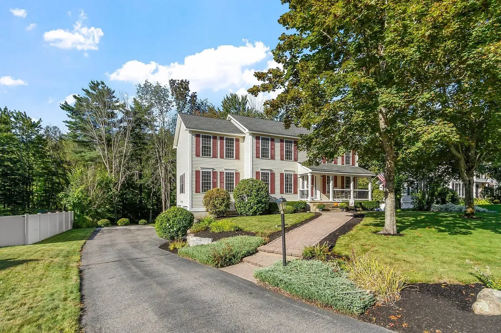 162 Tiffany Lane Manchester NH 03104