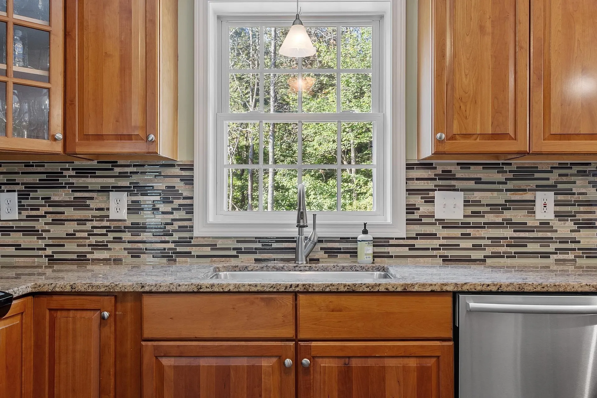 162 Tiffany Lane Manchester NH 03104