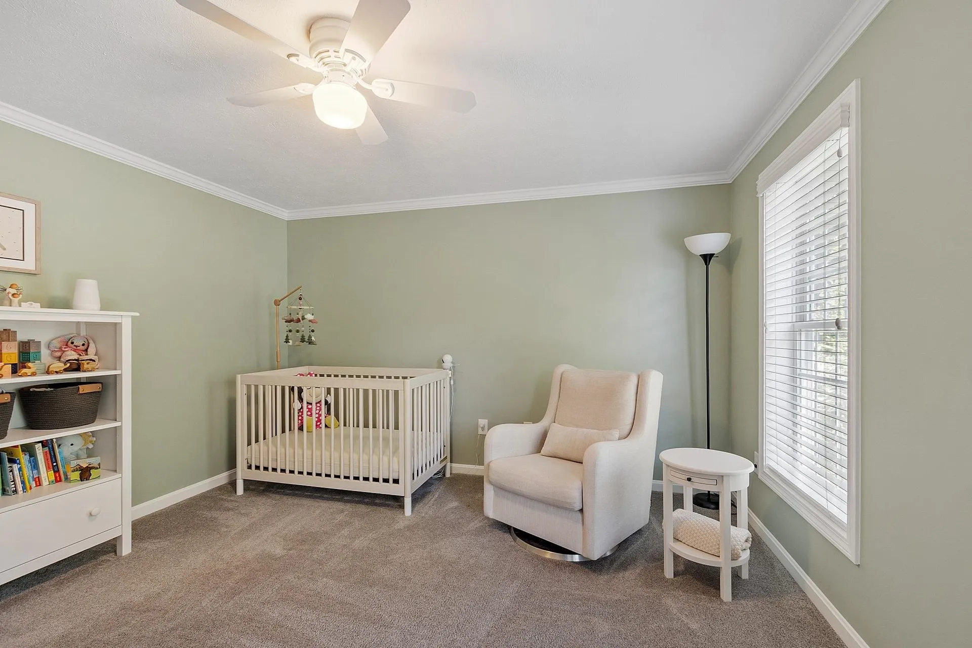 162 Tiffany Lane Manchester NH 03104