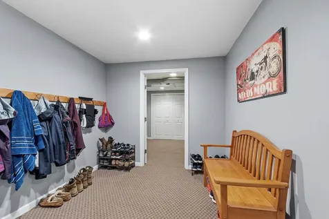 162 Tiffany Lane Manchester NH 03104