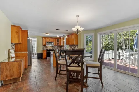 162 Tiffany Lane Manchester NH 03104