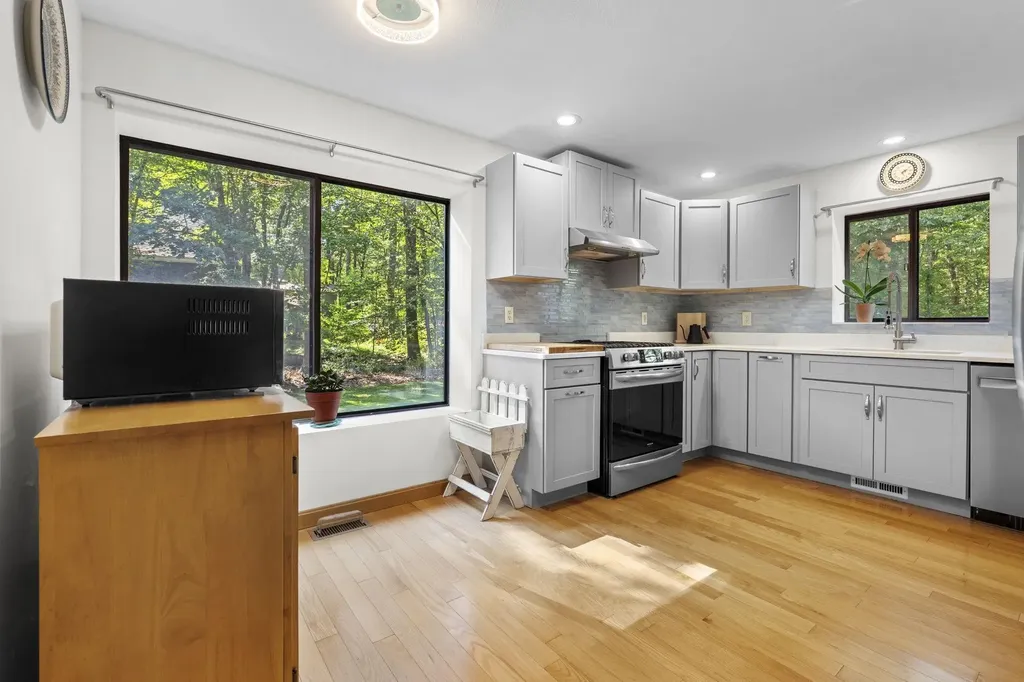 79 Crestwood Drive Danville NH 03819