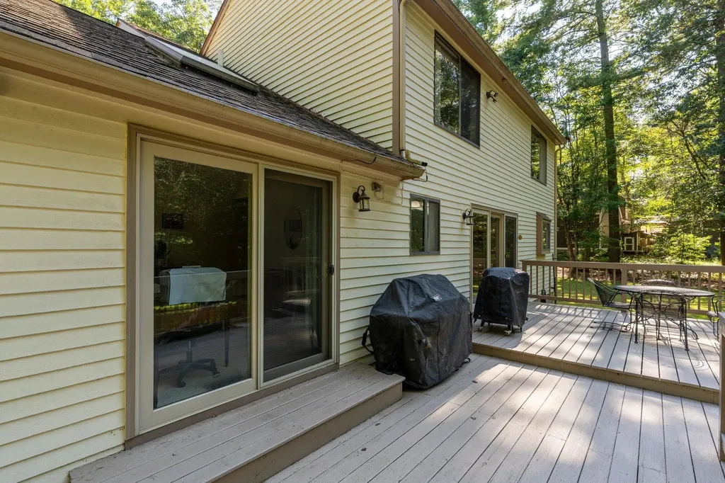 79 Crestwood Drive Danville NH 03819