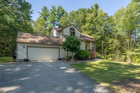 79 Crestwood Drive Danville NH 03819