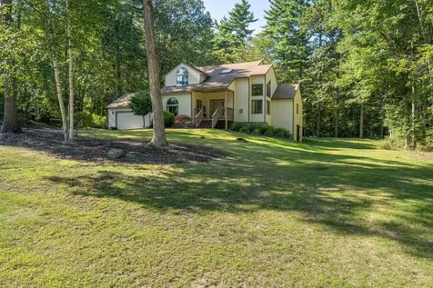 79 Crestwood Drive Danville NH 03819