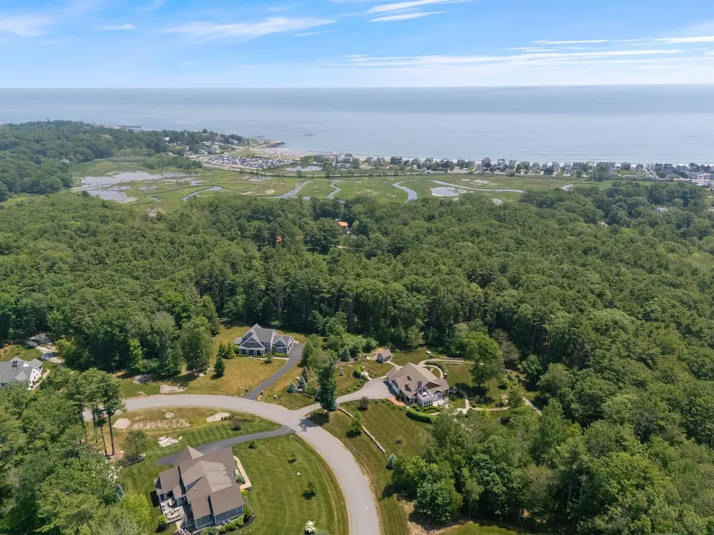 34 Star Fish Circle Rye NH 03870