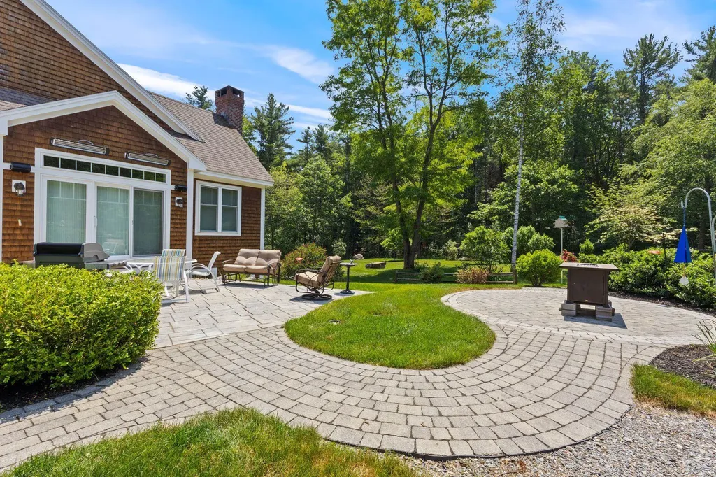 34 Star Fish Circle Rye NH 03870