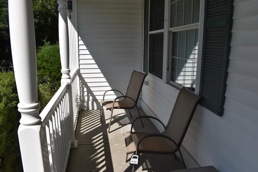 27 Amanda Drive Hudson NH 03051