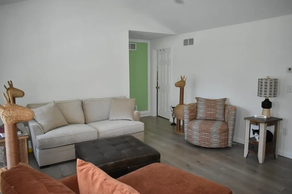 27 Amanda Drive Hudson NH 03051