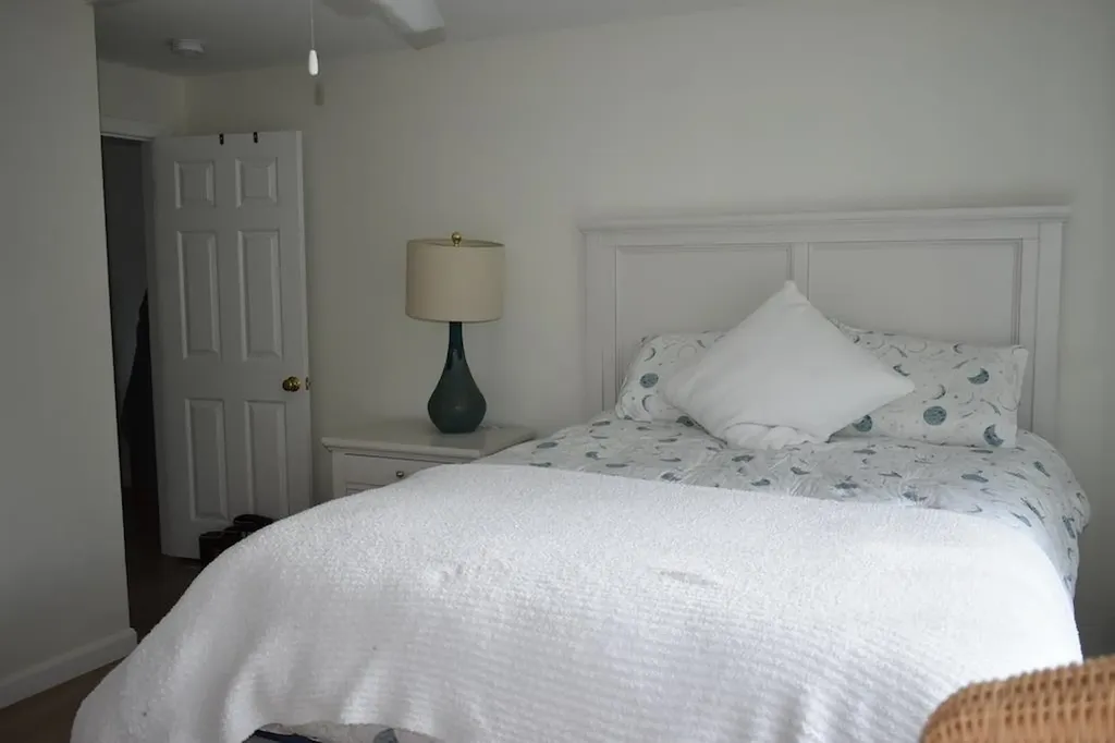 27 Amanda Drive Hudson NH 03051