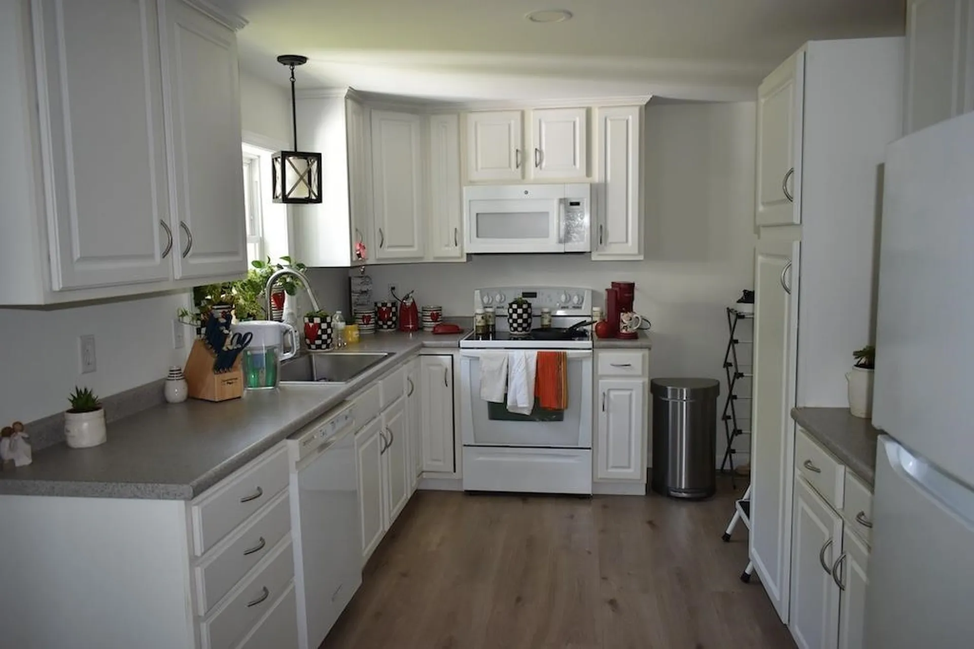 27 Amanda Drive Hudson NH 03051