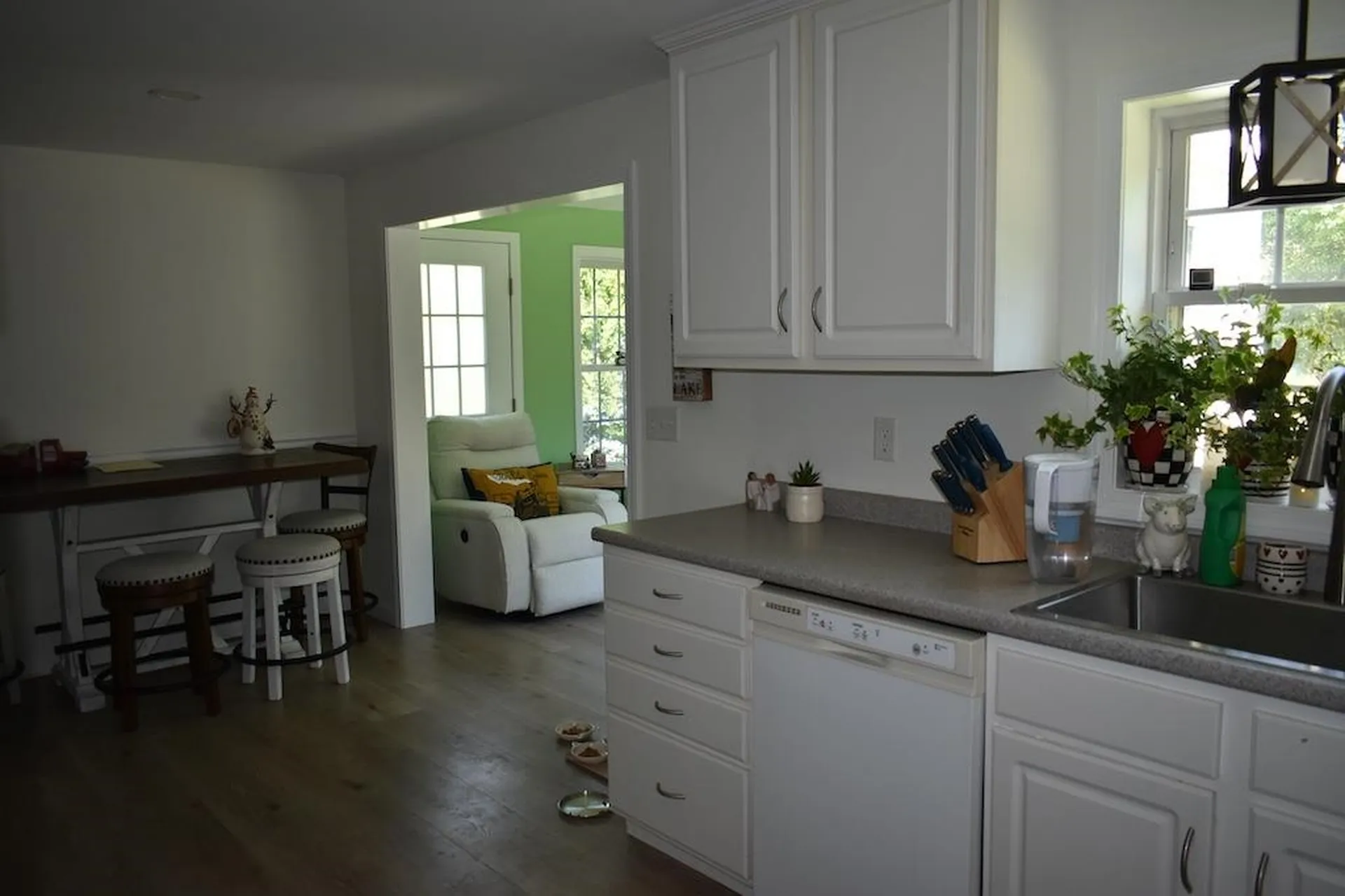 27 Amanda Drive Hudson NH 03051