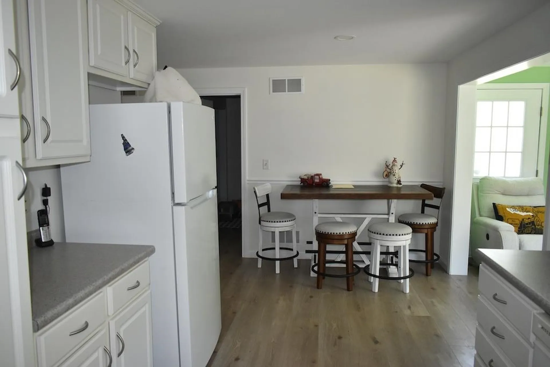 27 Amanda Drive Hudson NH 03051
