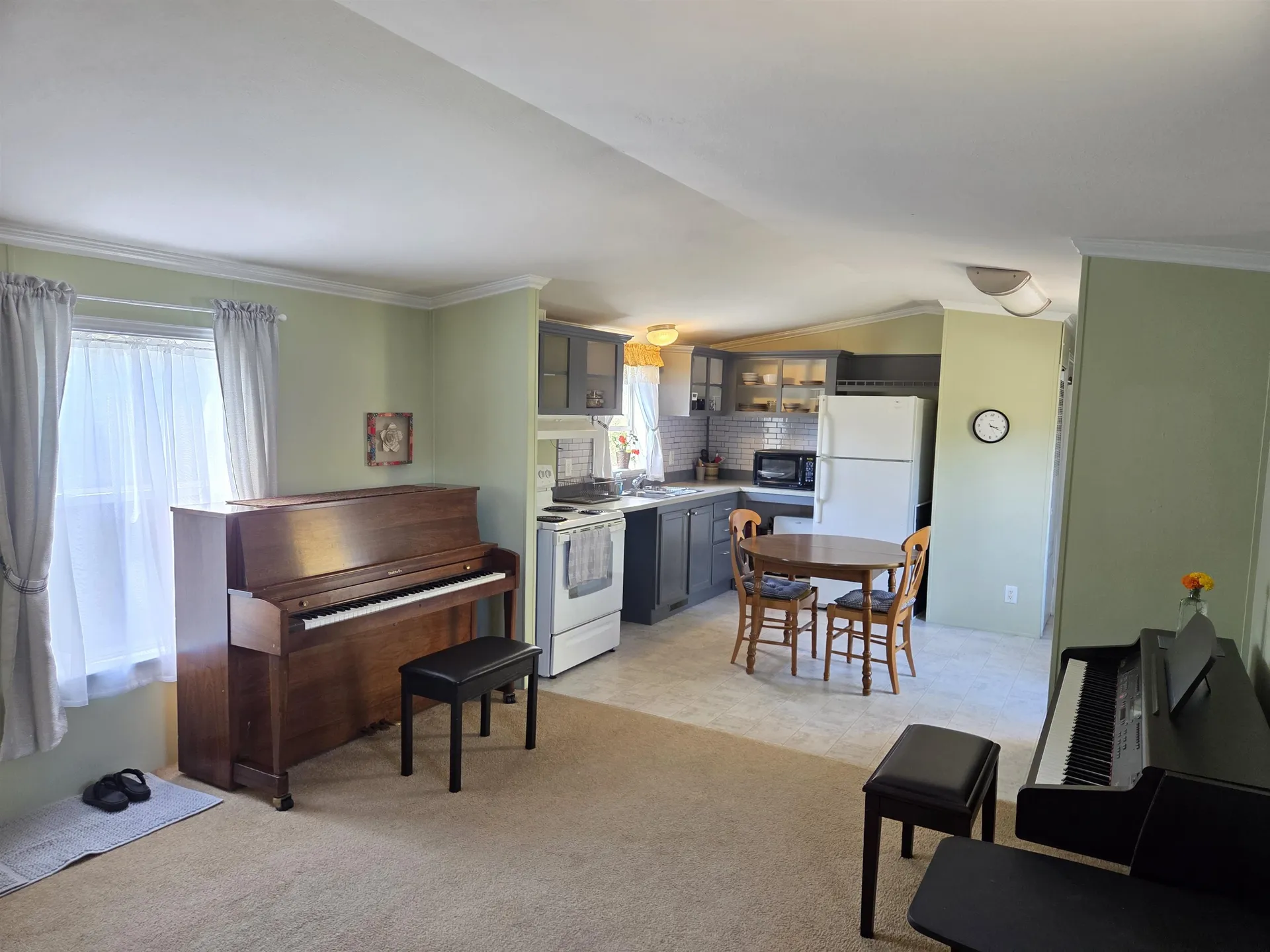 15 Mayhew Road Campton NH 03223