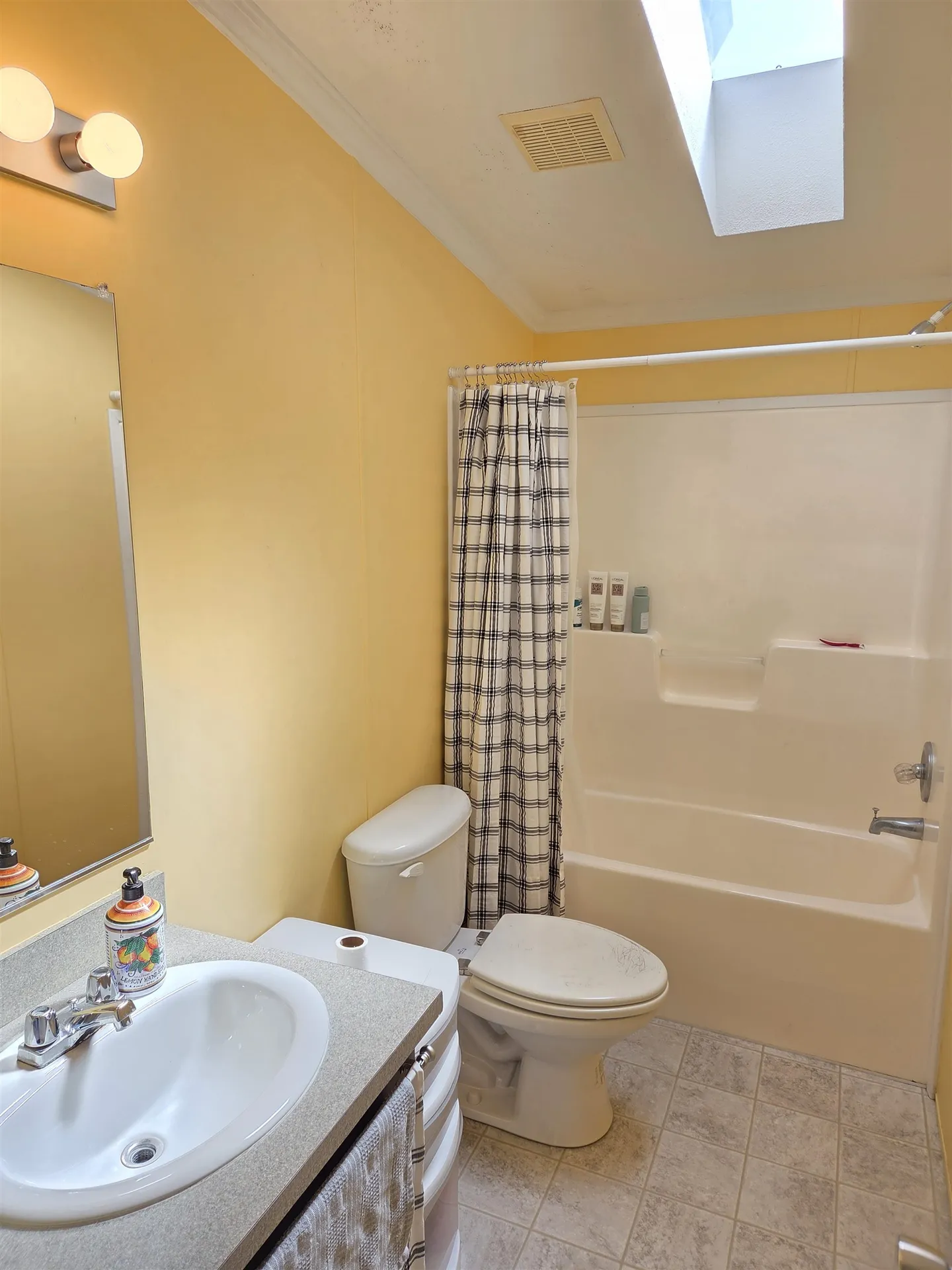 15 Mayhew Road Campton NH 03223