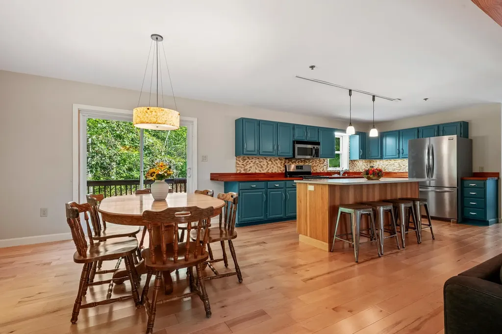 63 West Side Woods Bartlett NH 03812